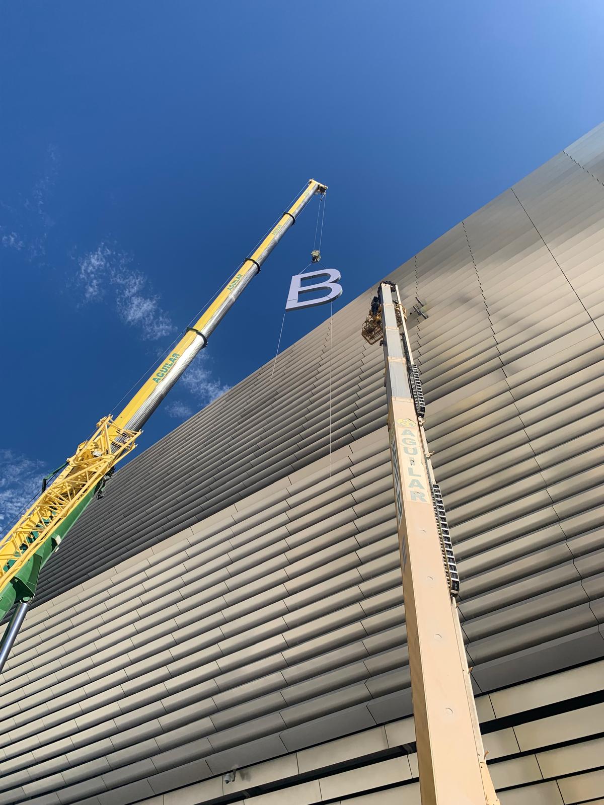 Letras corpóreas Bernabéu